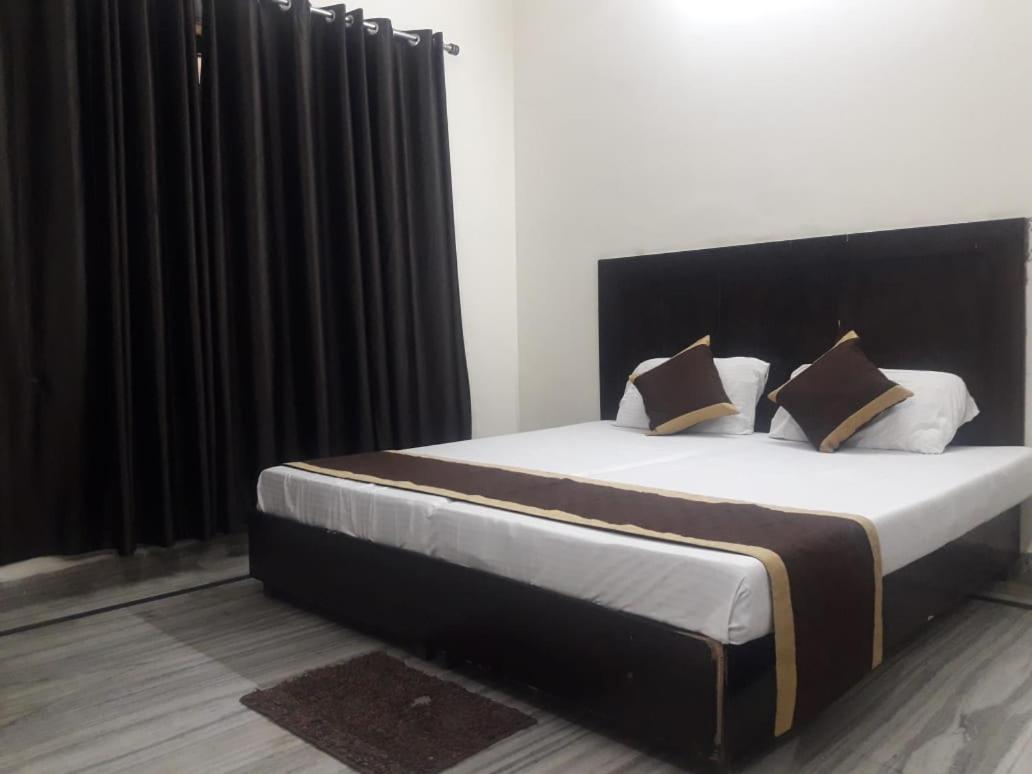 Hotel The Bird Ντεχραντούν Εξωτερικό φωτογραφία