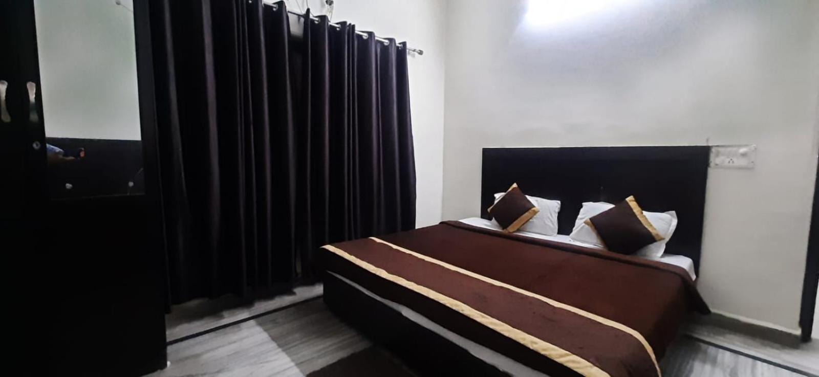 Hotel The Bird Ντεχραντούν Εξωτερικό φωτογραφία